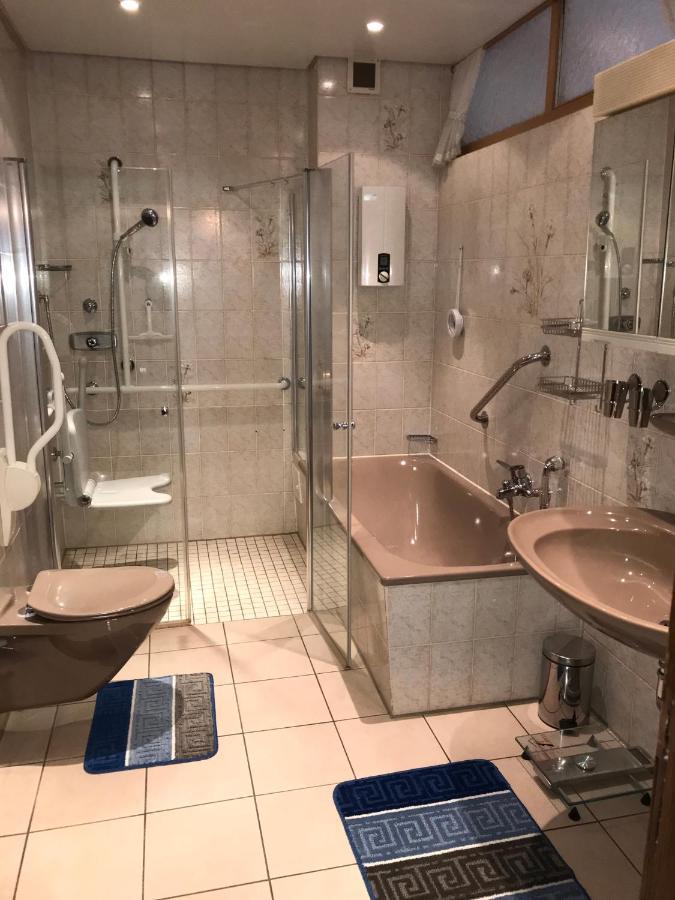 Ferienhaus Loehr Mit Treppenlift Villa Koblenz  Luaran gambar